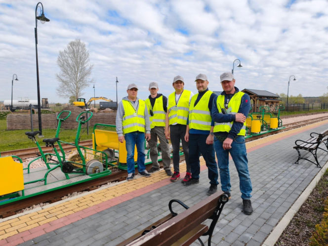 Jedyna taka atrakcja w Świętokrzyskiem. Odkryj drezyny rowerowe, które same jadą pod górkę