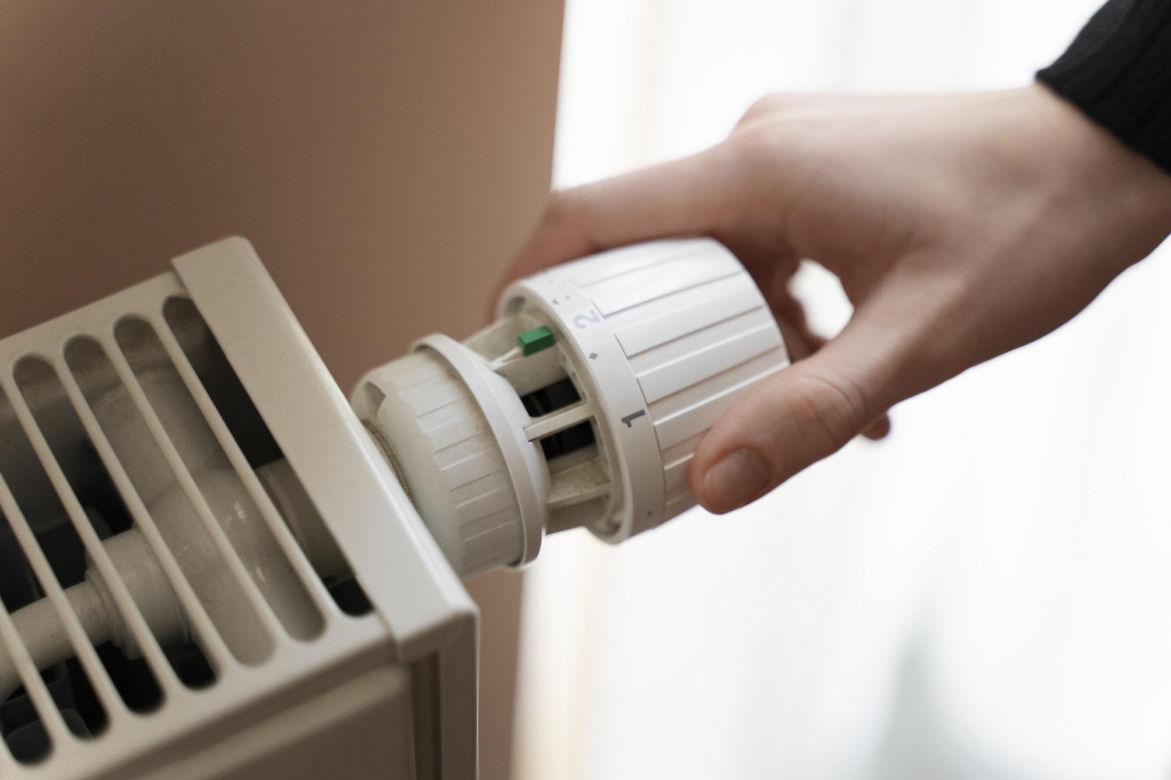 Brak kontroli temperatury i nieużywanie termostatów