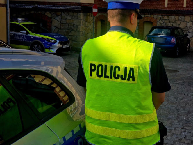 Dramat na szpitalnym parkingu. Młody kierowca potrącił pieszego. Nie żyje 58-latek