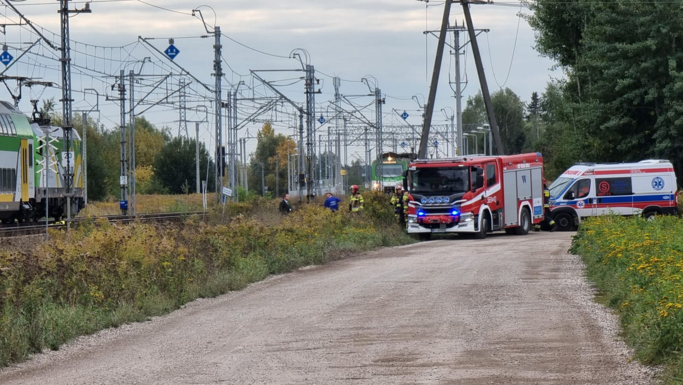 Nowa Iwiczna. Śmiertelne potrącenie kobiety przez pociąg Kolei Mazowieckich. Zginęła na miejscu