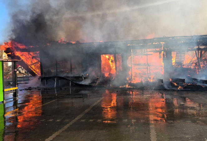 Spłonęła Biedronka w Polkowicach