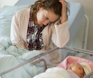 Na Wspólnej odcinek 2205. Joanna (Anna Cieślak), Michalina (Zoe Messy)