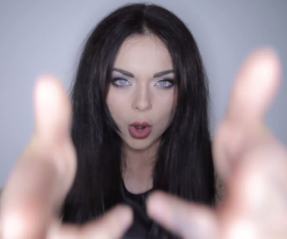 Luxuria Astaroth w teledysku (kadr)