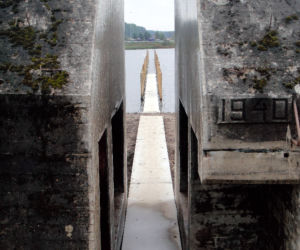 Bunker 599 przy autostradzie A2 w okolicach Utrechtu, proj. RAAAF, Atelier de Lyon, 2010