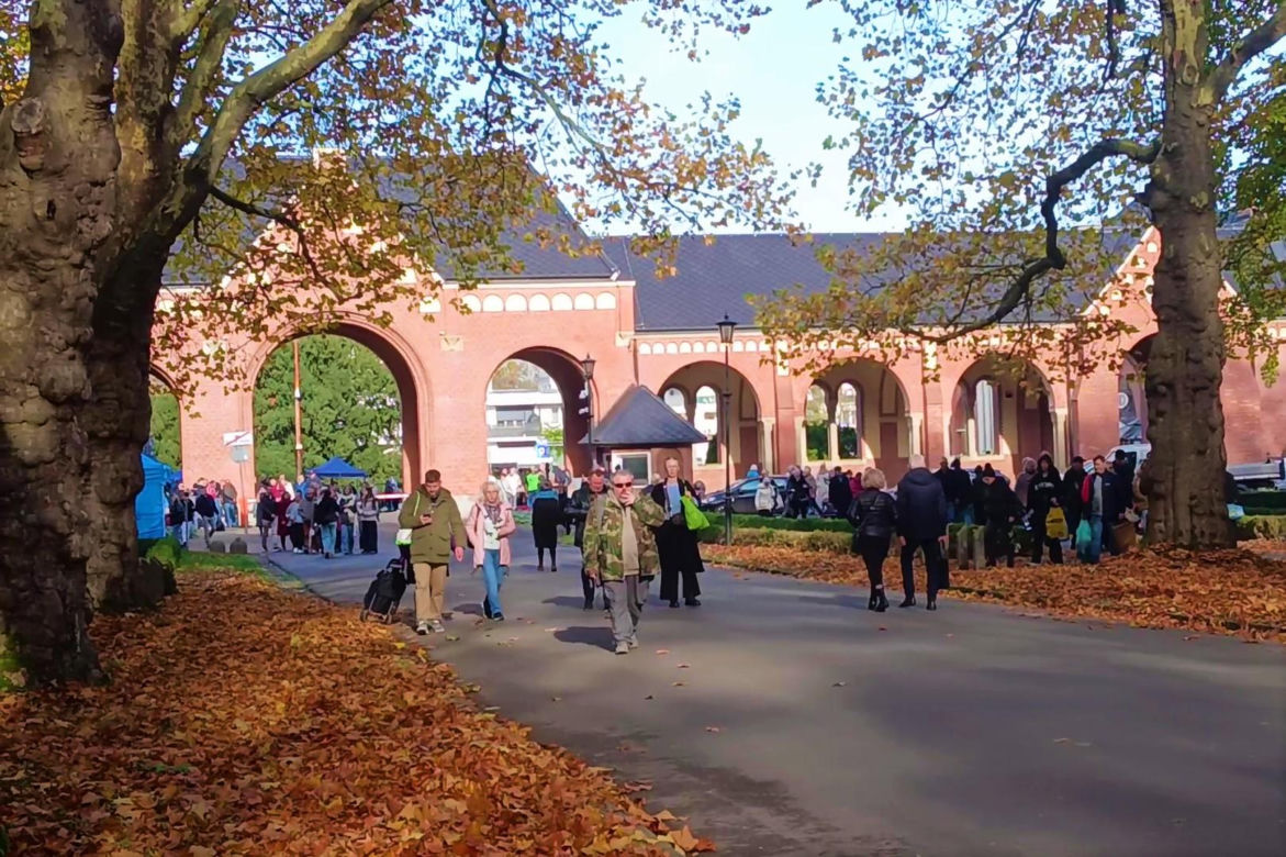 1 listopada na Cmentarzu Centralnym w Szczecinie