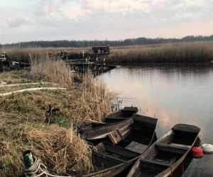 Strażackie nocne czuwanie i dogaszanie nad Biebrzą