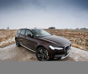 Volvo V90 Cross Country