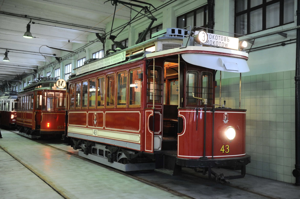 Na tory wyjadą zabytkowe tramwaje! Kiedy zaczną kursować po stolicy?