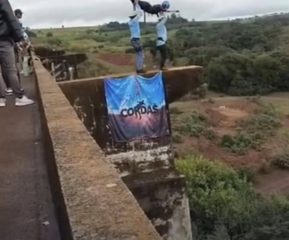 Horror podczas skoku na bungee! Zapomnieli o linie