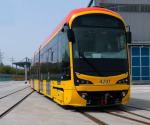 Najdłuższe tramwaje płyną do Warszawy z Korei Południowej. Pomieszczą nawet 240 pasażerów!