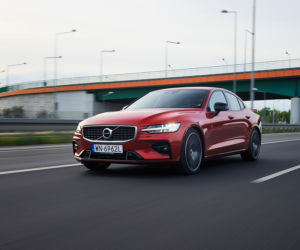 Volvo S60 T5 R Design First Edition