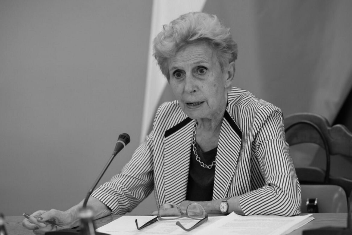 Iwona Śledzińska-Katarasińska