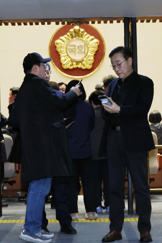 Korea Płd./ Prezydent ogłosił stan wojenny, oskarża opozycję 