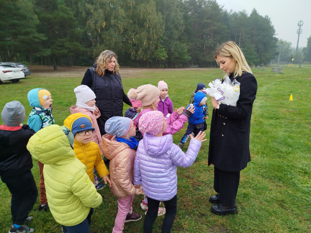 Dębowy Elektryczny Las został zasadzony nad Siedleckim zalewem w ramach programu Polska Stolica Recyklingu
