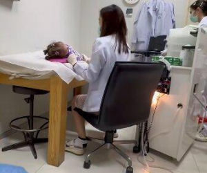 Dramat w rodzinie słynnych pięcioraczków. Dominika Clarke zalała się łzami. „Słowo operacja mnie przeraża”