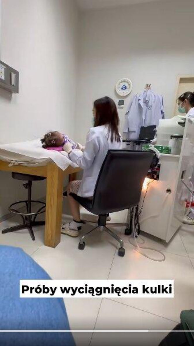 Dramat w rodzinie słynnych pięcioraczków. Dominika Clarke zalała się łzami. „Słowo operacja mnie przeraża”