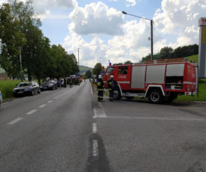KARAMBOL w Dąbrówce Tuchowskiej. Zderzyło się pięć samochodów