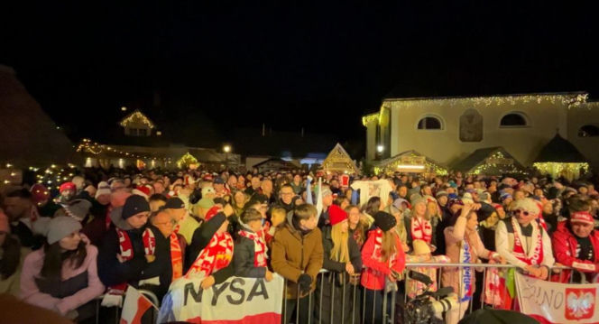 Setki kibiców pożegnały Kamila Stocha