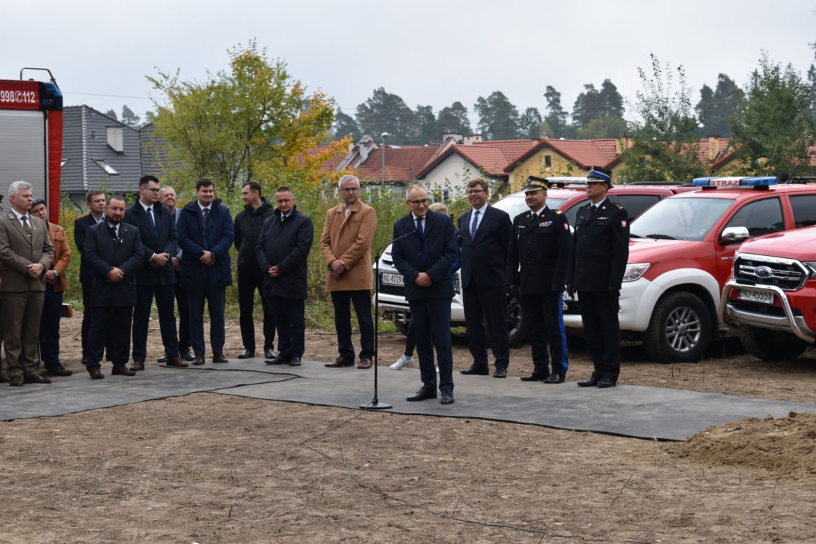 Olsztyn. Budowa nowej jednostki straży pożarnej przy ul. Witosa. Za nami symboliczne wbicie łopaty [ZDJĘCIA]