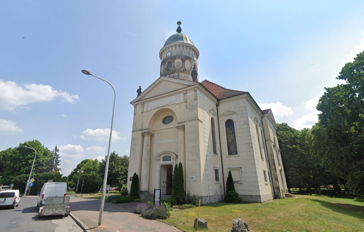 To najdalej wysunięte na wschód miasto województwa dolnośląskiego. Co łączy je z Bramą Brandenburską? 