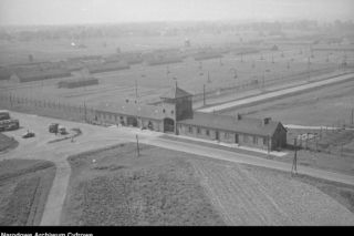 Kim byli? To uczeń Kandinskiego i absolwent szkoły Bauhausu. A jednocześnie - architekci obozu Auschwitz. Tak: Ertl i Dejaco uniknęli kary