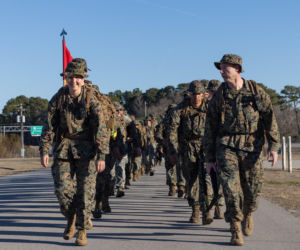 Kobiety w wojsku pod lupą Pentagonu. Czy dekada zmian zostanie cofnięta?