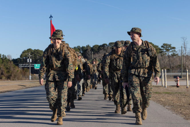 Kobiety w wojsku pod lupą Pentagonu. Czy dekada zmian zostanie cofnięta?
