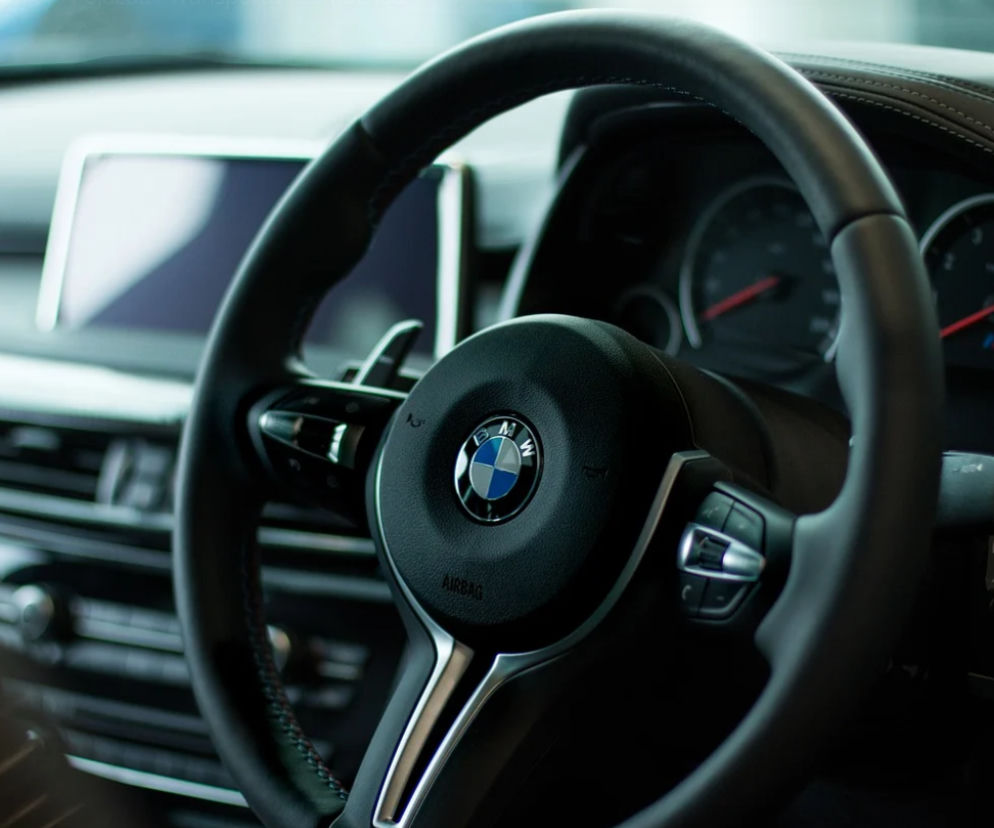 Pijany kierowca BMW śmiertelnie potrącił rowerzystkę koło Wolsztyna! Usłyszał zarzuty!
