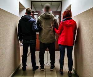 Białystok: Interwencja w mieszkaniu. Policjanci od razu coś wyczuli