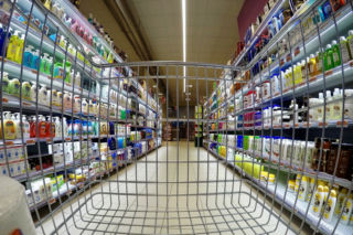Uwaga! Hipermarkety i dyskonty DRASTYCZNIE podniosą ceny [SPRAWDŹ]