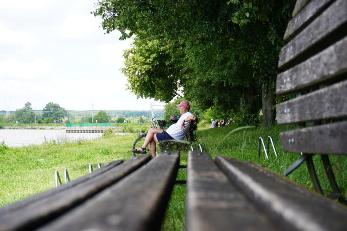 Lublinianie ruszyli nad Zalew Zemborzycki. Tak spędzili pierwszy weekend wakacji nad "lubelskim morzem"