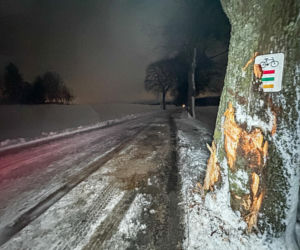 Wyciągnęli 63-letnią maszynę do odśnieżania