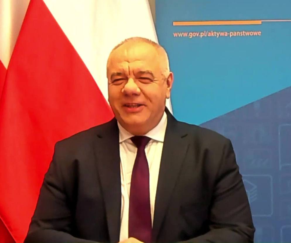 Nie podpisałem umowy z Pocztą na przygotowanie wyborów/ Czarnek to zapora przed ideologią LGBT - Jacek Sasin w Radiu Plus