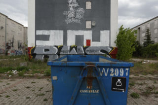 „Czarnobyl” Warszawy zniknie z mapy. „Smród, fetor i grzyb”. Tak wyglądało życie w „13 dzielnicy”