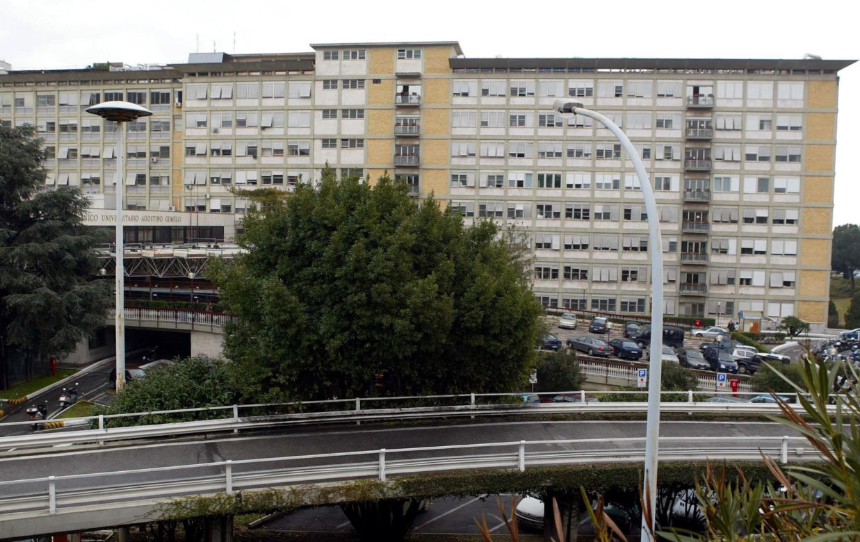 Ten dzień wstrząsnął światem. Takie były reakcje wiernych na śmierć papieża Jana Pawła II
