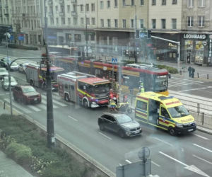 Wypadek 19-latki na hulajnodze w Warszawie