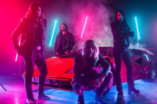 Supergrupa Elegant Weapons, w której gra gitarzysta Judas Priest, powraca z nowym albumem. Poznaliśmy szczegóły wydawnictwa 