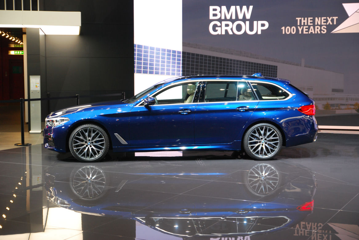 Genewa 2017 - stoisko BMW