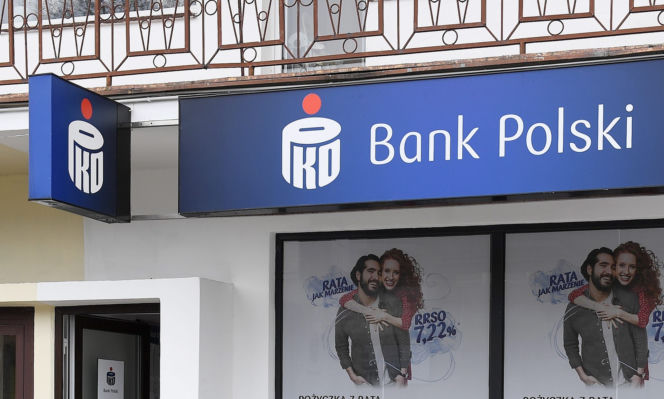 W wakacje zmiany w PKO BP. Oferta dla rodzin pobierających 500 Plus i wysoko oprecentowana lokata