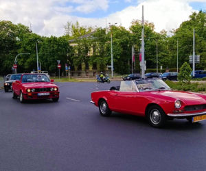 Parada zabytkowych pojazdów w Szczecinie