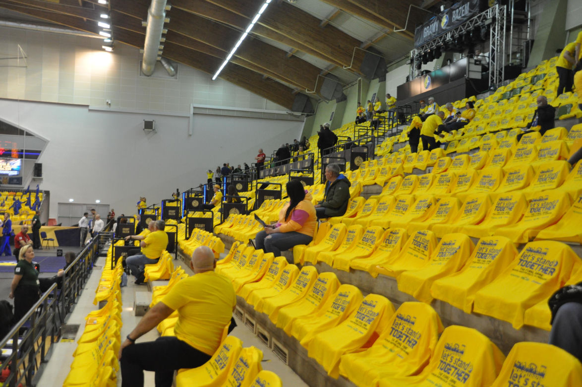 Kibice Industrii Kielce przed meczem z SC Magdeburg