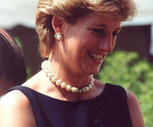 Ta fryzura będzie hitem sezonu. Inspiracją cięcie, które nosiła słynna ikona stylu