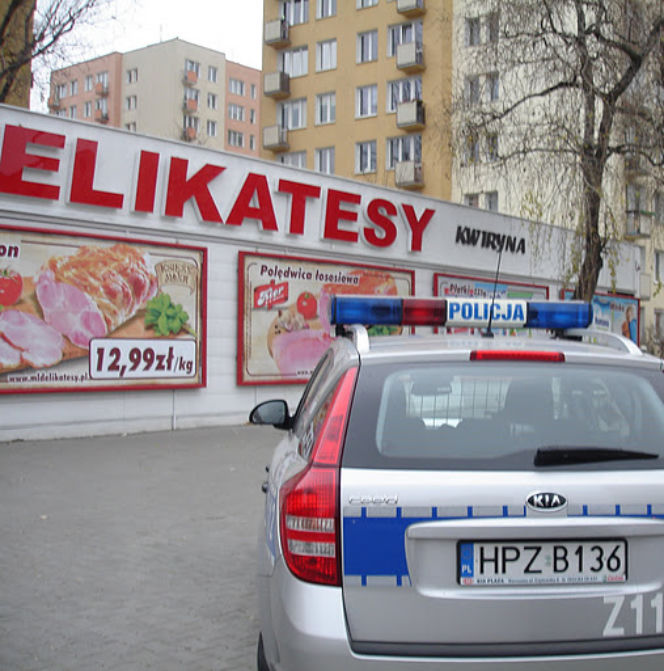 WARSZAWA, Muranów: Fałszywy alarm bombowy w delikatesach