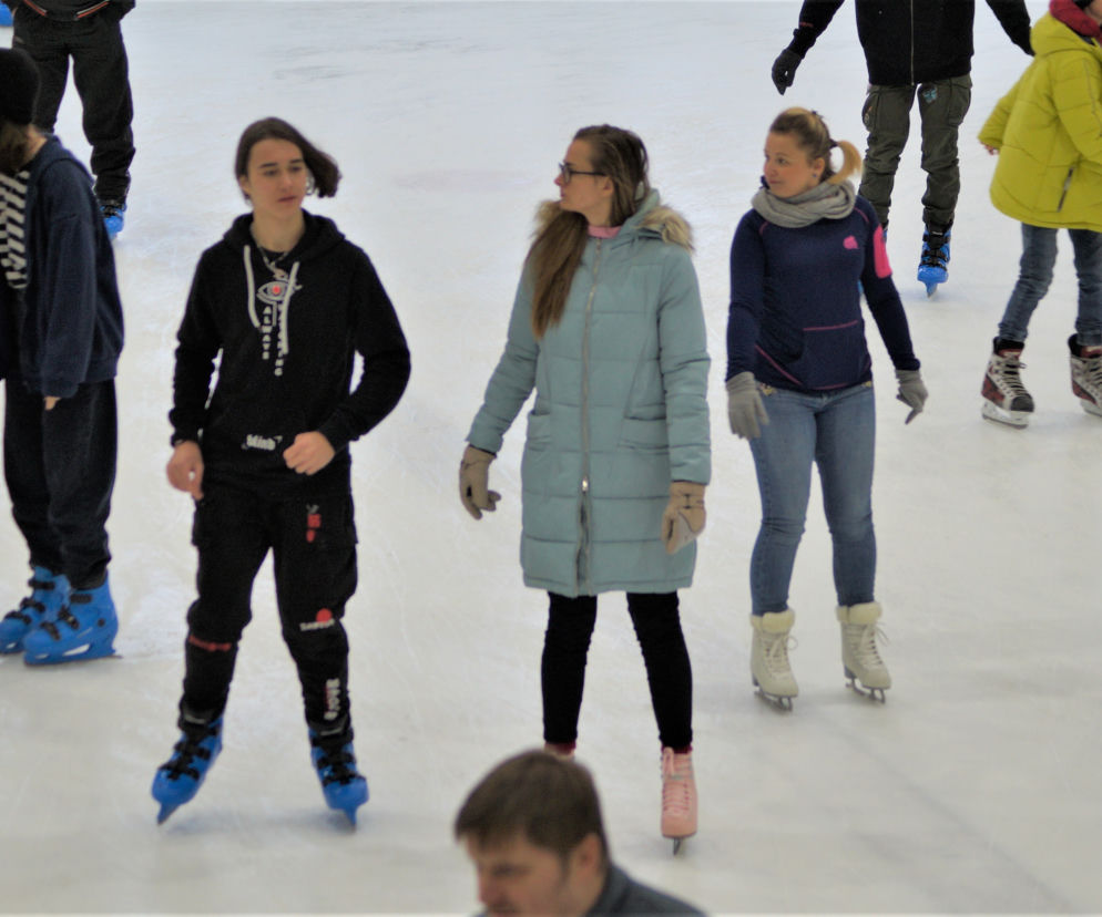 Tłumy na bydgoskim lodowisku Torbyd [GALERIA]