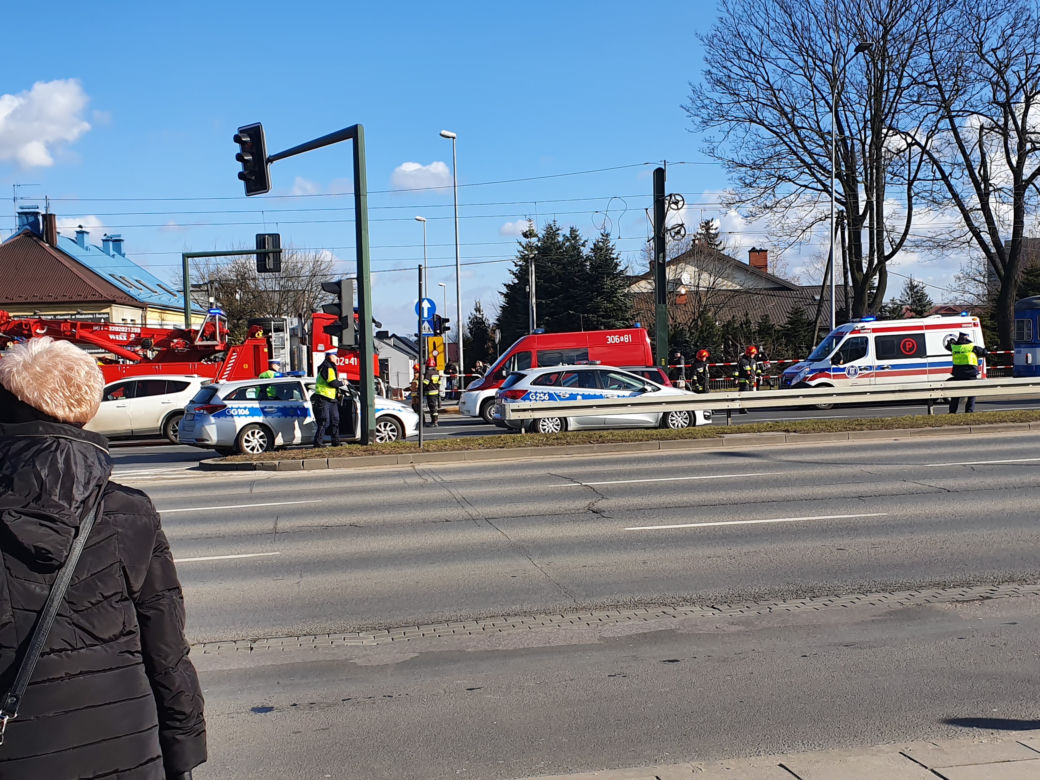 Kobieta weszła pod tramwaj w Krakowie