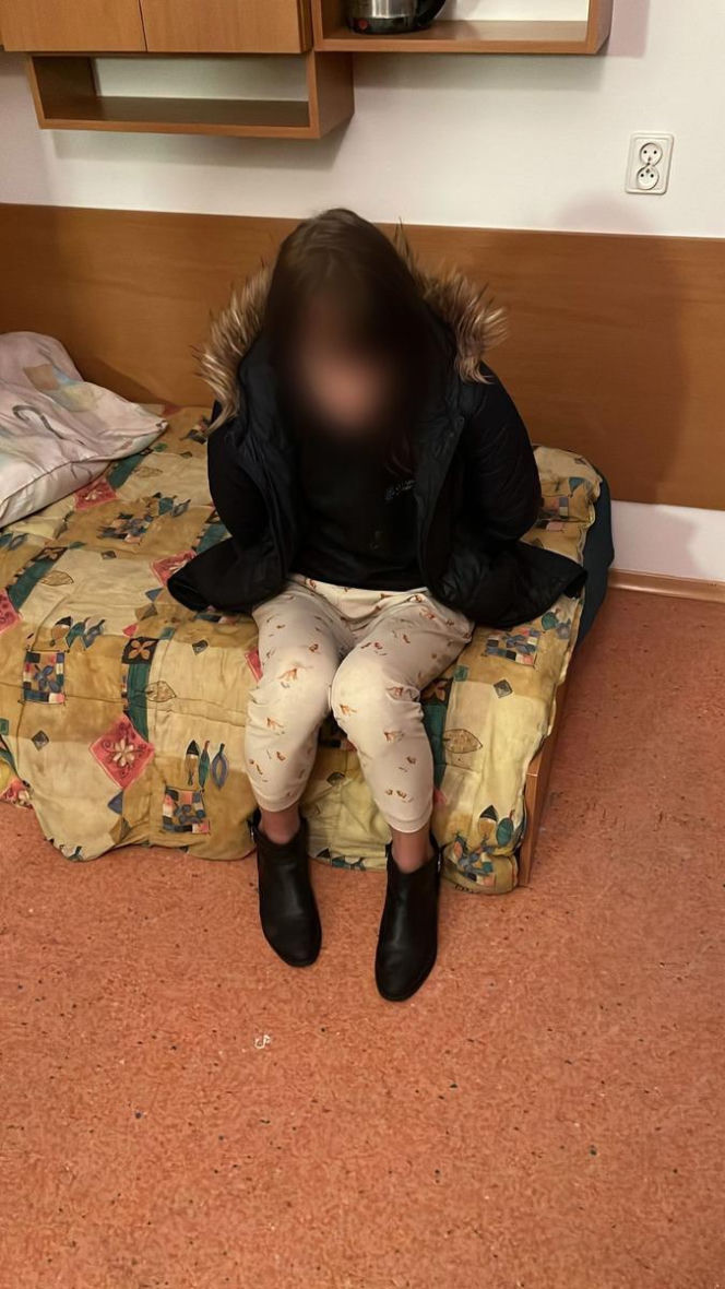 Policja rozbiła grupę handlującą lekami opioidowymi. Cztery młode kobiety nie żyją. Wśród zatrzymanych jest lekarz