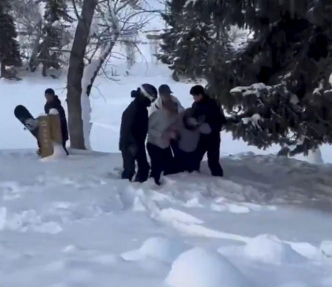 Horror na stoku. Narciarce krew się lała z twarzy. Zaatakował ją drapieżnik!