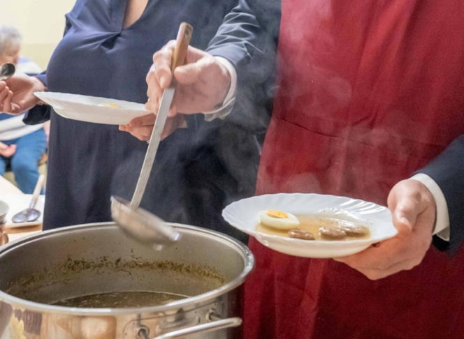 Minister Waldemar Żurek poleca na Wielkanoc żurek