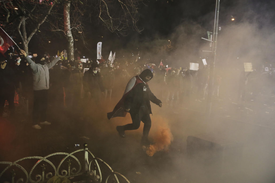 Turcja. Dziesiątki tysięcy demonstrantów ponownie na ulicach Stambułu