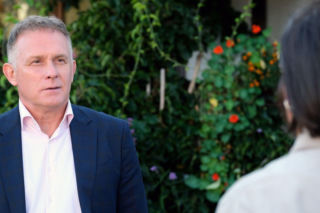 M jak miłość, odcinek 1905. Artur Rogowski (Robert Moskwa), Agnes (Amanda Mincewicz)